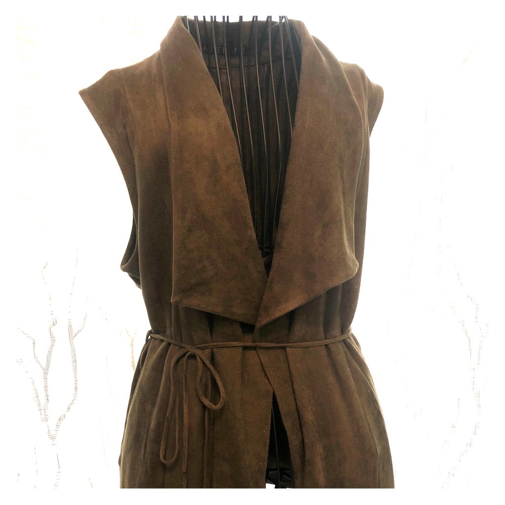 Potters Pot Boutique vested cover up